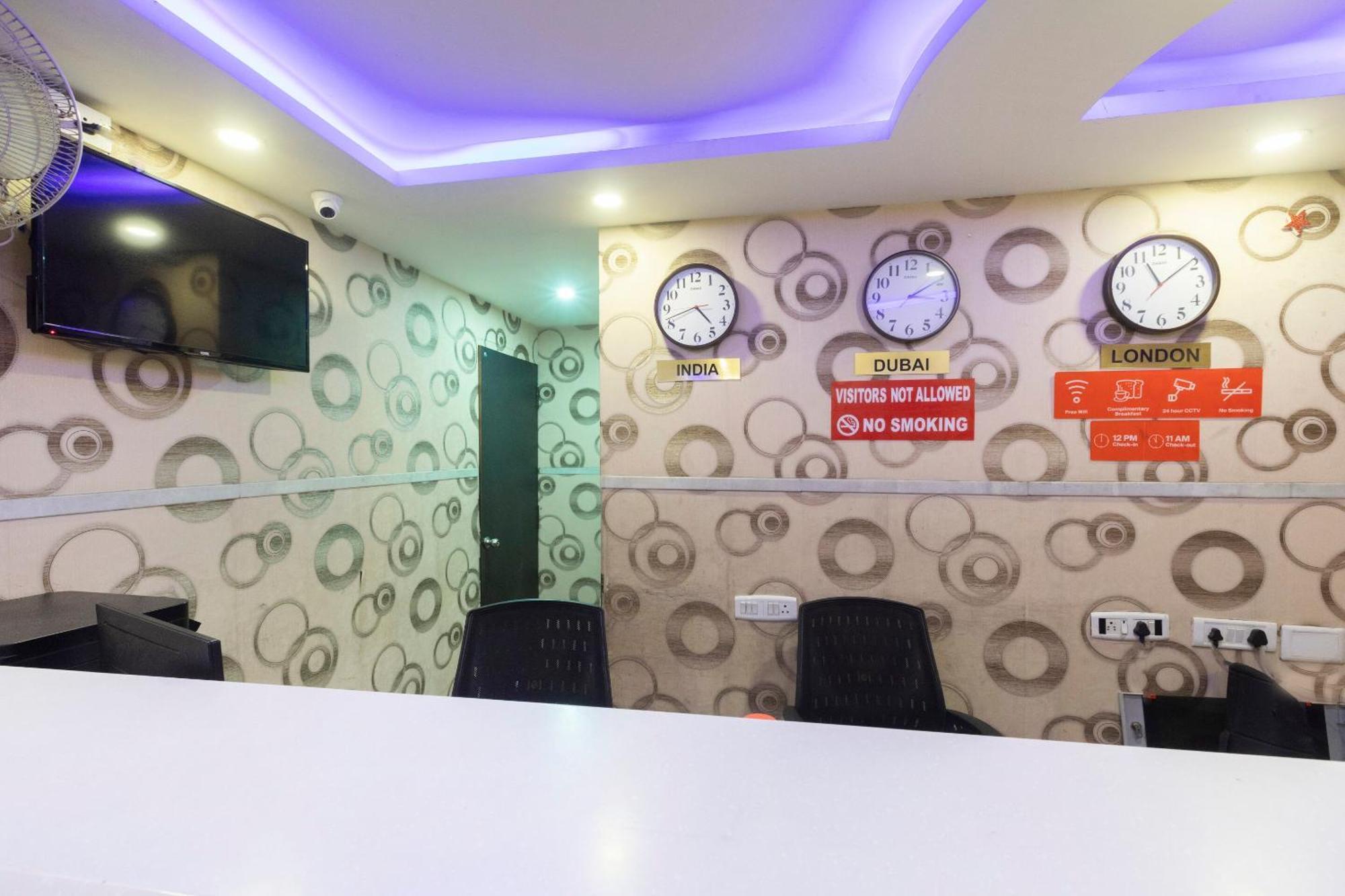 Collection O Santhome Residency Near Marina Beach Chennai Exterior photo